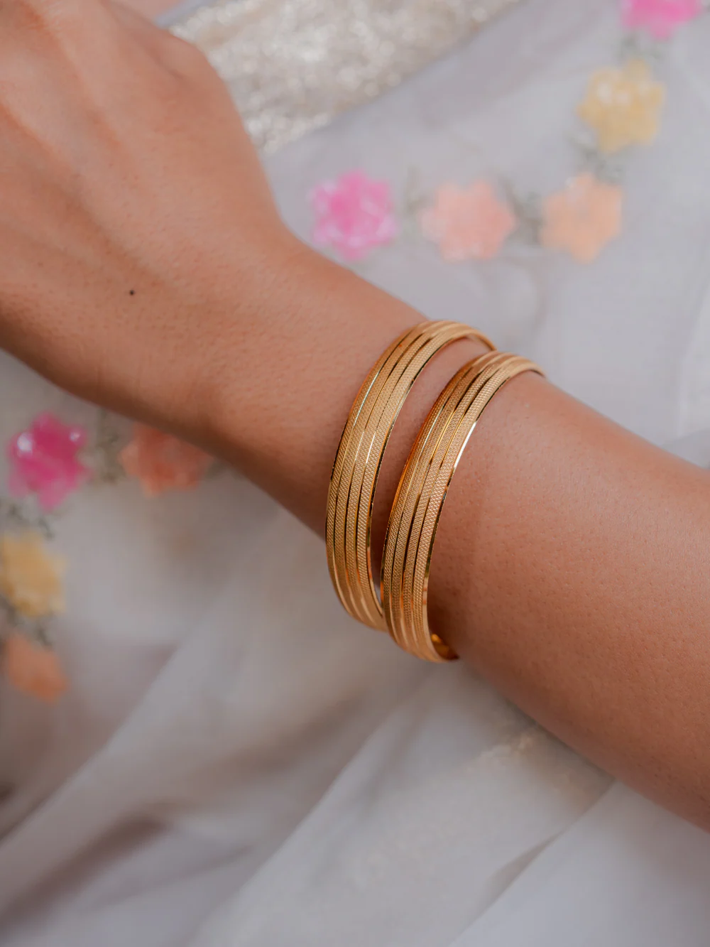 Timeless Line Bangle By Aetherium Jewels (Set of 2) - Image 3